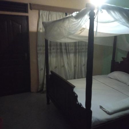 Riversand Hotel Kisumu Luaran gambar