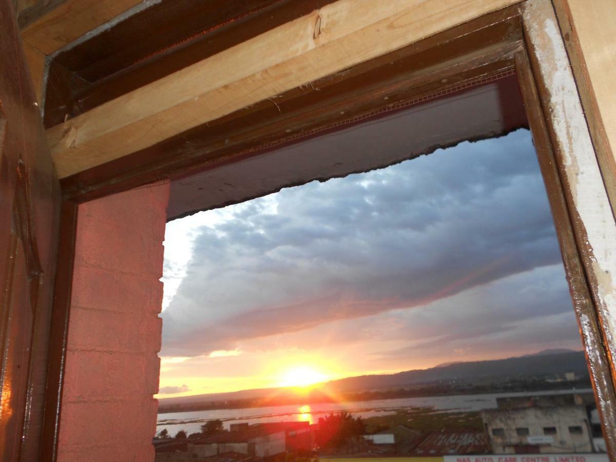 Riversand Hotel Kisumu Luaran gambar